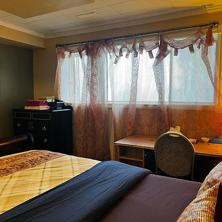 YYC Beautiful Room Close Airport! מראה חיצוני תמונה