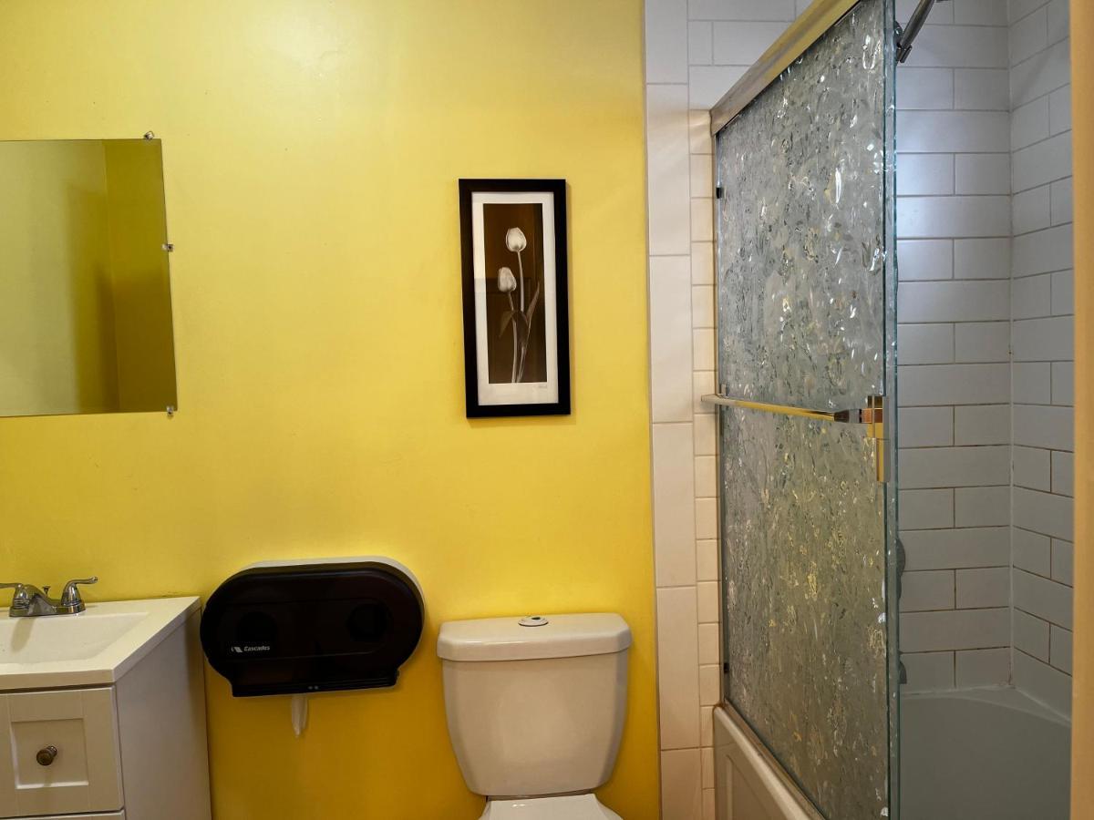 YYC Beautiful Room Close Airport! מראה חיצוני תמונה