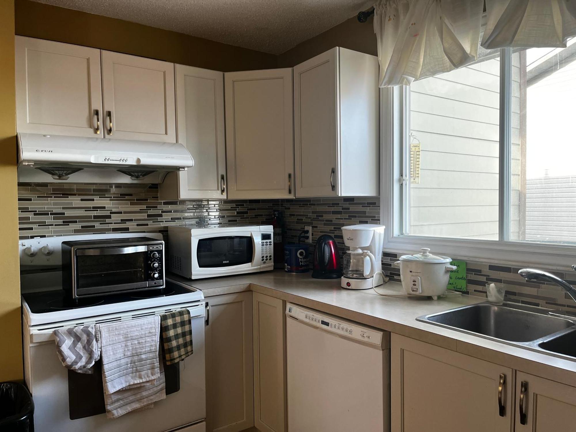 YYC Beautiful Room Close Airport! מראה חיצוני תמונה