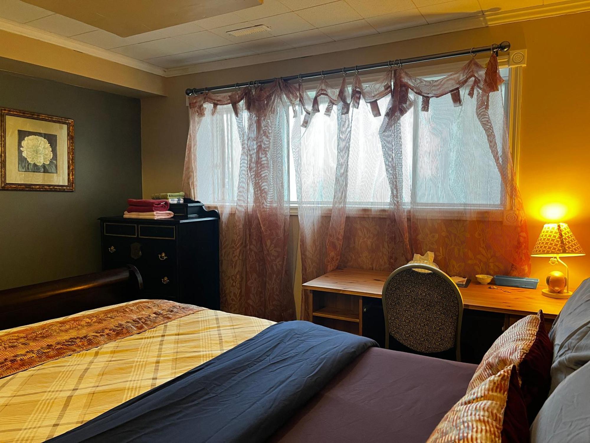 YYC Beautiful Room Close Airport! מראה חיצוני תמונה