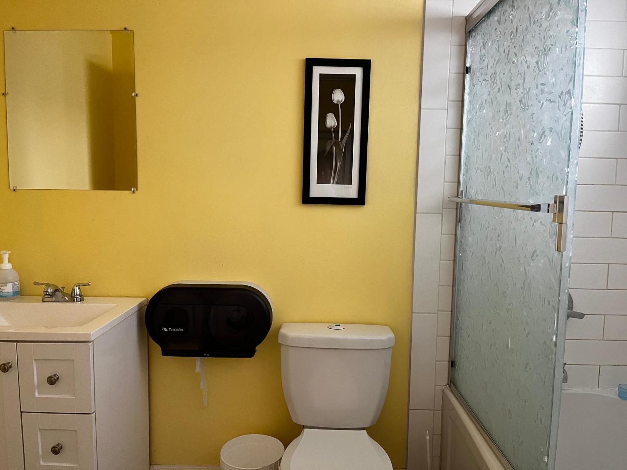 YYC Beautiful Room Close Airport! מראה חיצוני תמונה