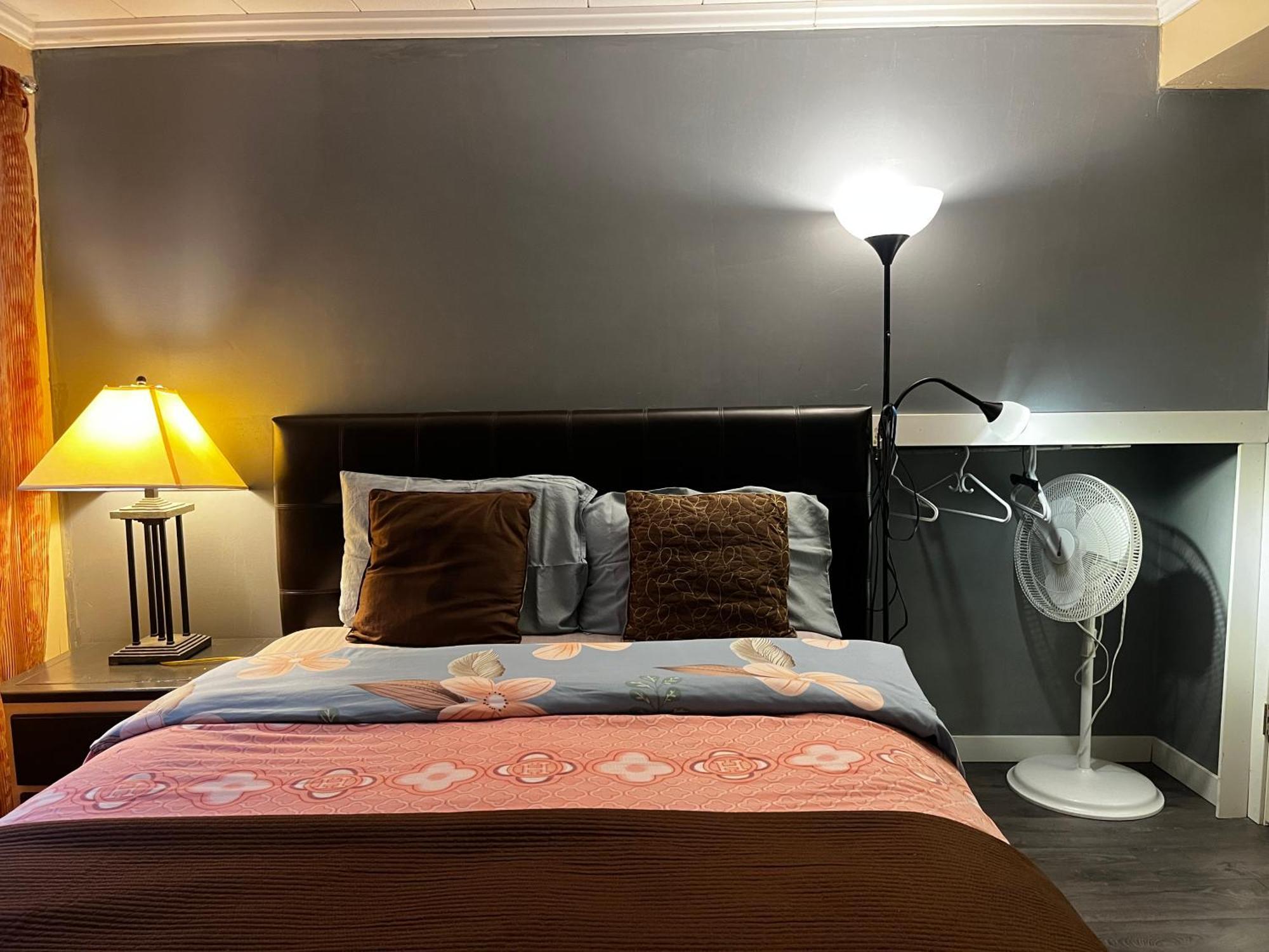 YYC Beautiful Room Close Airport! מראה חיצוני תמונה